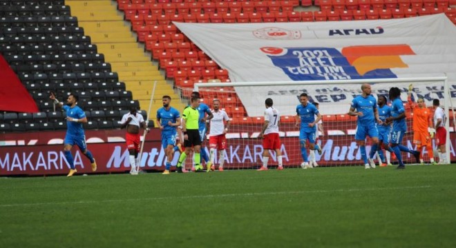 Erzurumspor’a 91 sarı, 8 kırmızı kart çıktı           